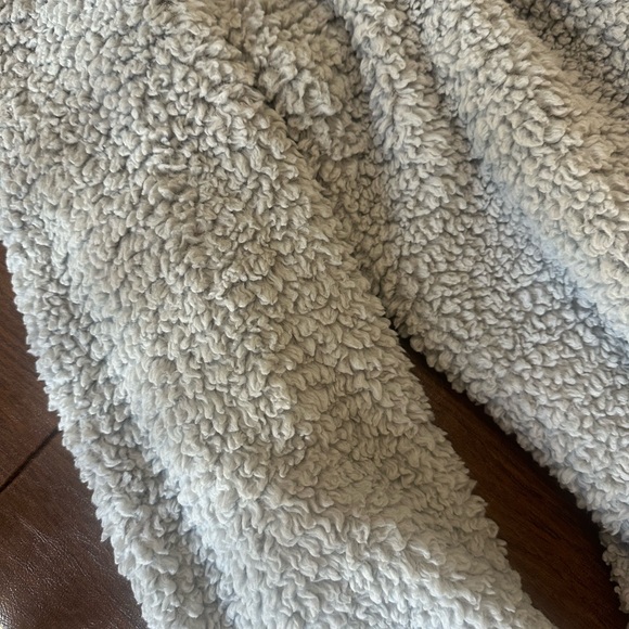 Unisex Pottery Barn XXL Robe 100% Polyester - Picture 2 of 3